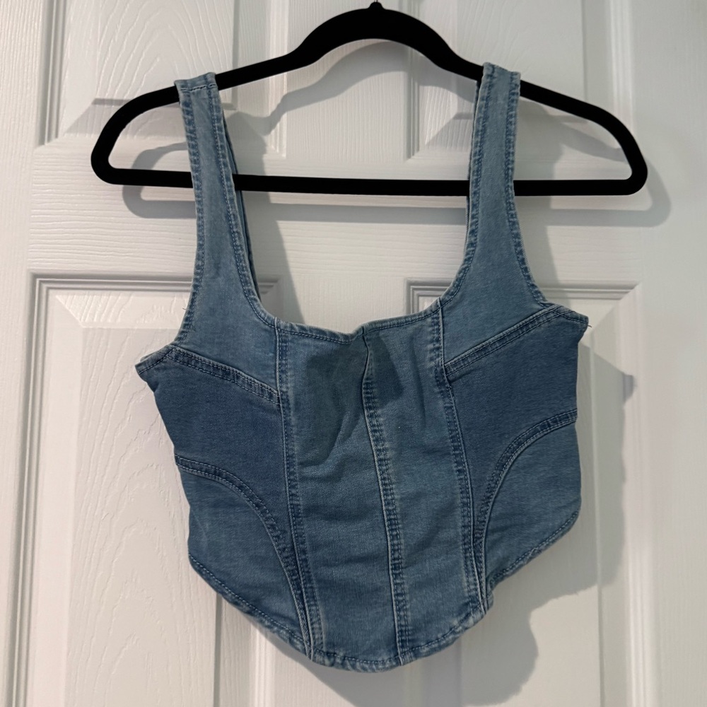 PrettyLittleThing Blue Denim Crop Top